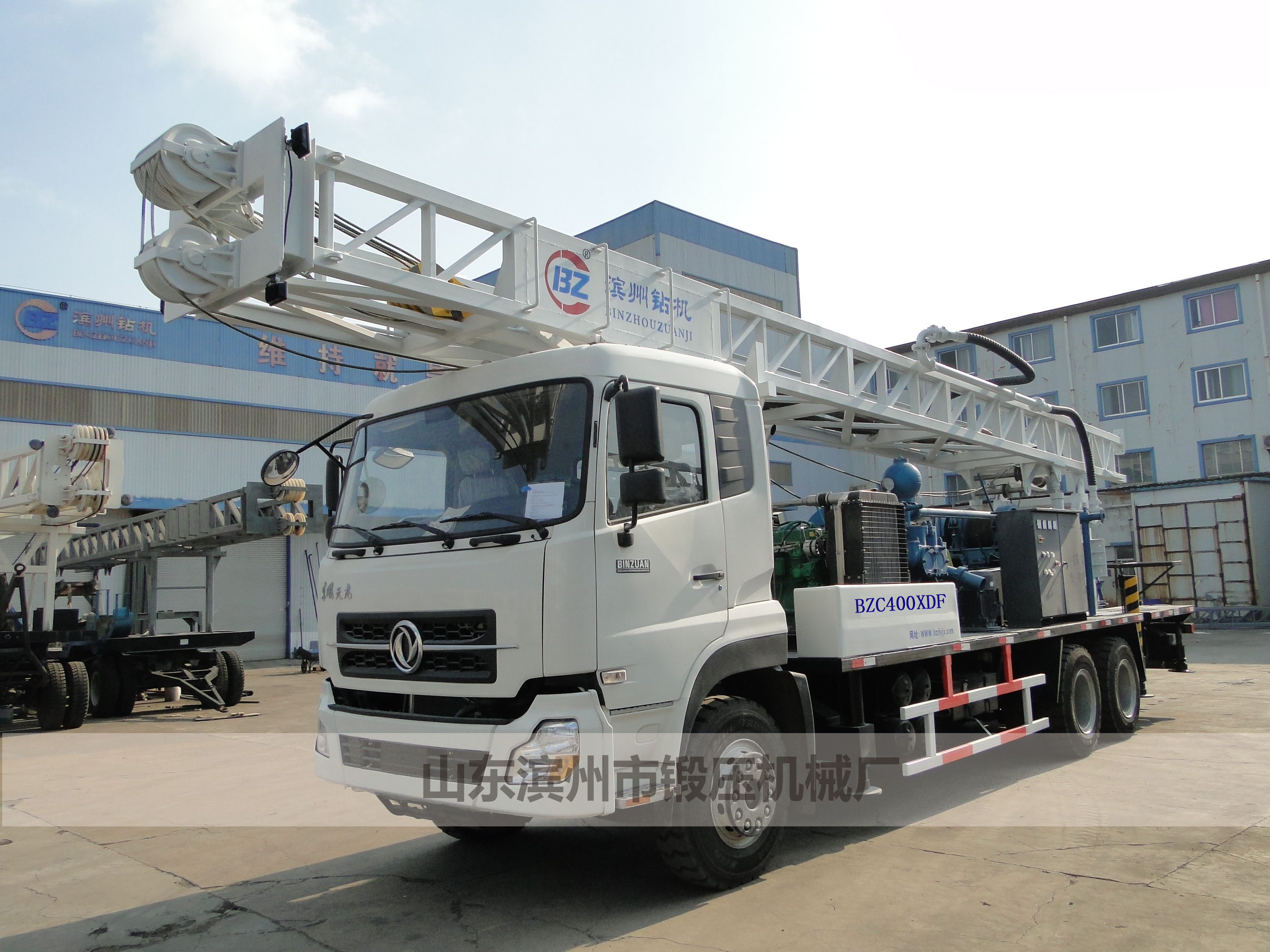 BZC300XDF6×4IV車(chē)裝水井鉆機