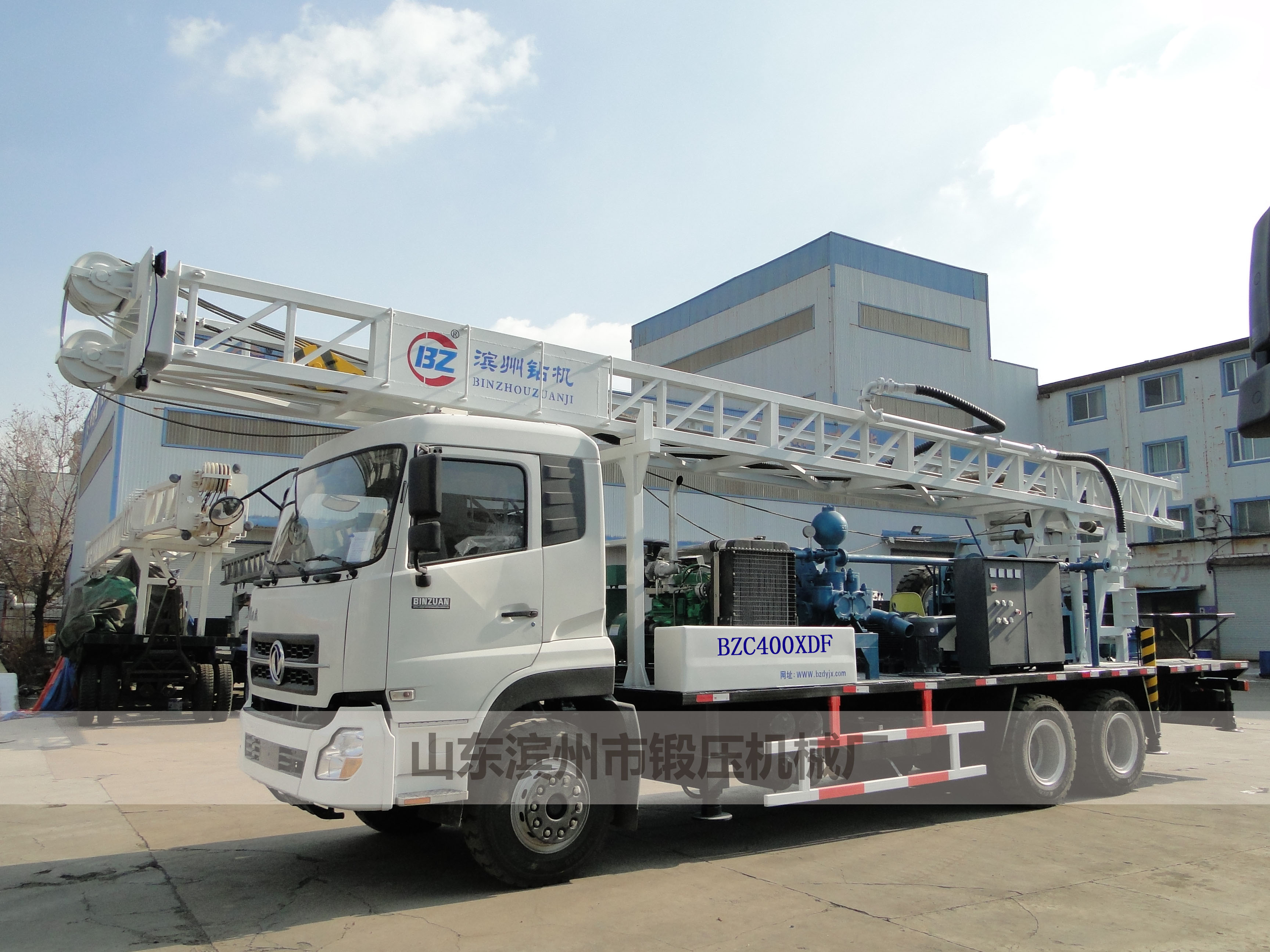 BZC300XDF6×4III車(chē)裝水井鉆機